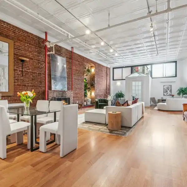 WHERE ARTISTRY MEETS EVERYDAY LIVING