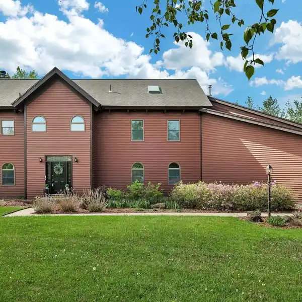 CUSTOM HOME ON 22 BEAUTIFUL ACRES