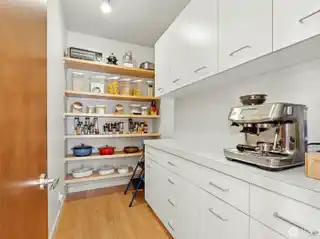 Immaculate Contemporary Above Juanita Bay