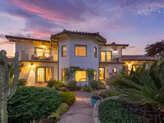 Beautiful Home on a Coastal Ridge