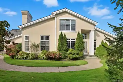 Spacious Doral Greens Townhouse