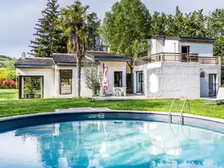 Architect-designed Property in the Chevreuse Valley