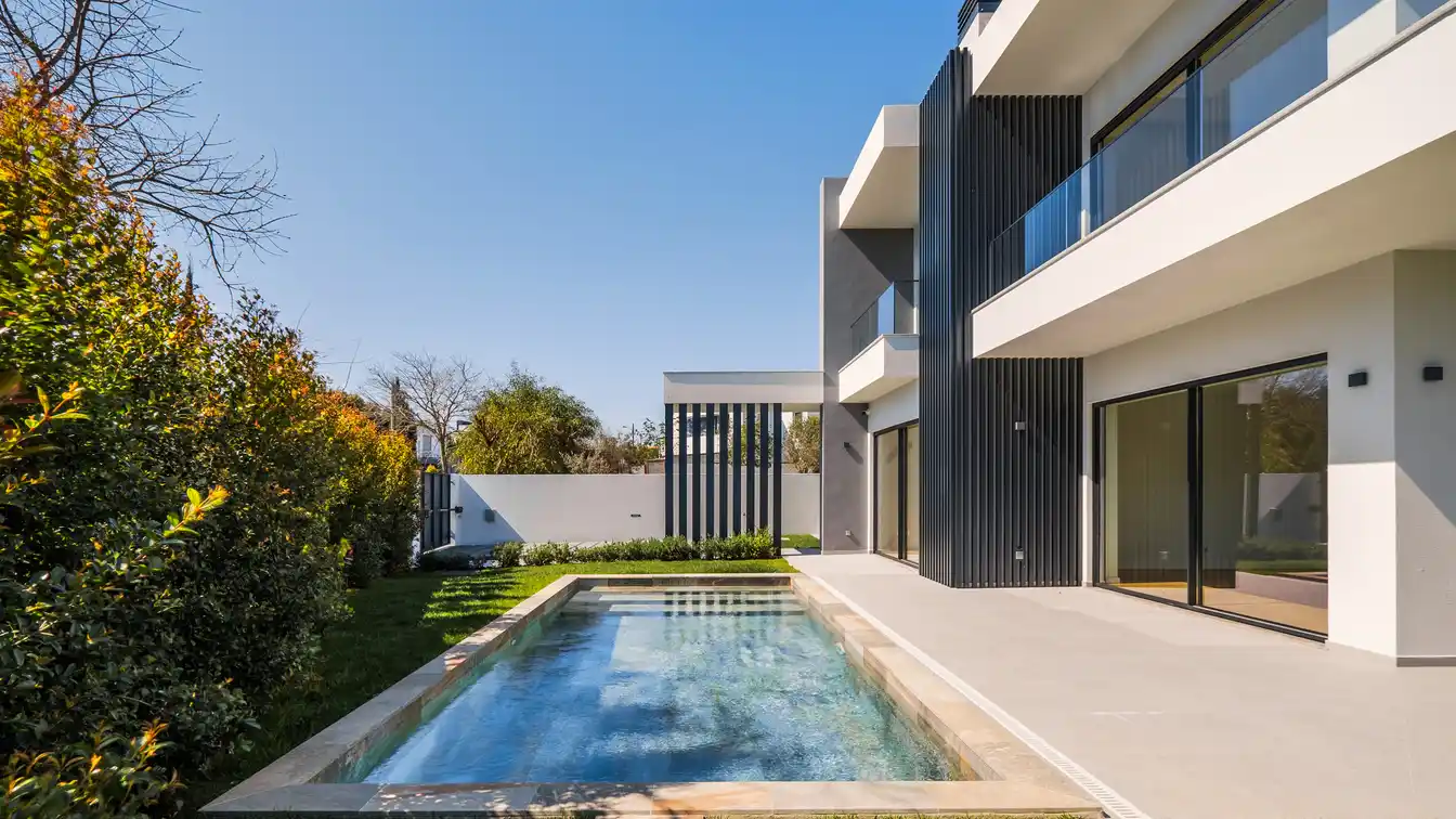 Three-floor Modern Villa