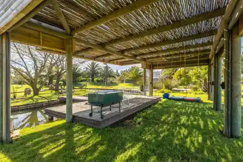 Modern Off-Grid Living with Unmatched Security