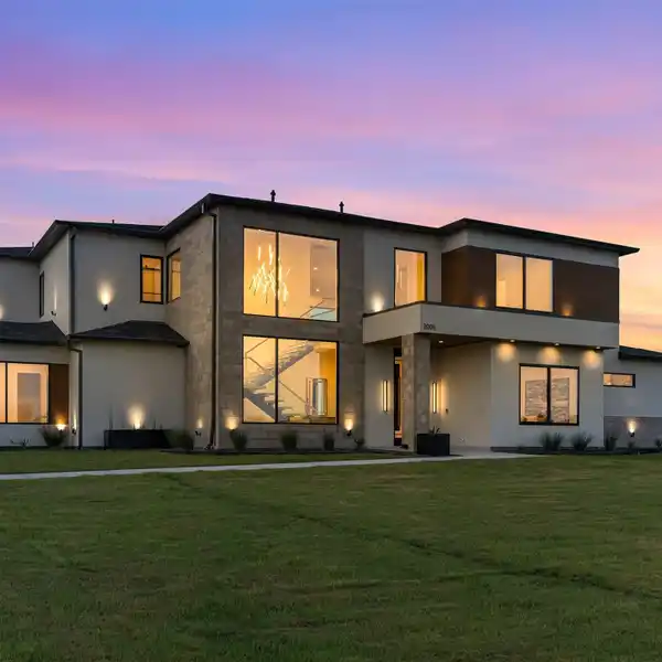 MODERN LUXURY ON TWO ACRES