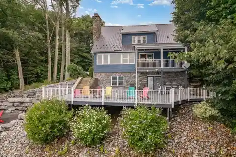 Stunning Oneida Lakefront Estate with Guest House