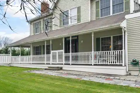 Three Bedroom Rental on a Desirable Lane