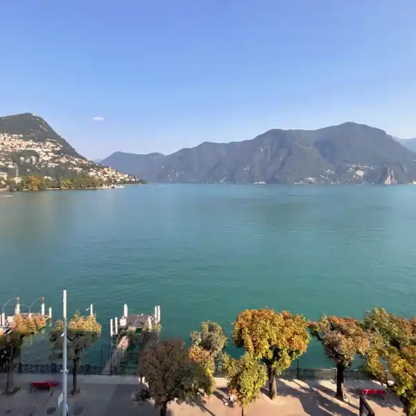 FOUR BEDROOM LUXURY CONDO IN CENTRAL LOCATION