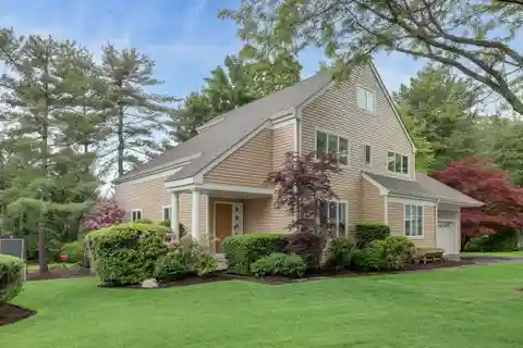 Flawlessly Rebuilt Rosecliff Showstopper with Amenities