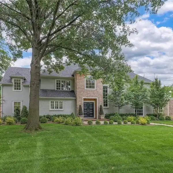 STUNNINGLY REMODELED ESTATE IN SUNSET HILL