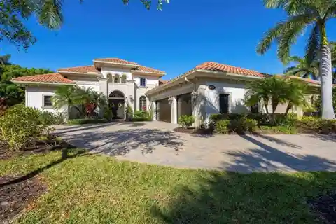 Experience the Dream of Naples Luxury Living