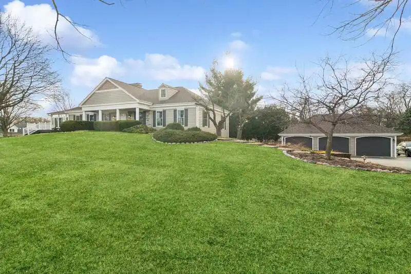 Lovely Five Bedroom Home