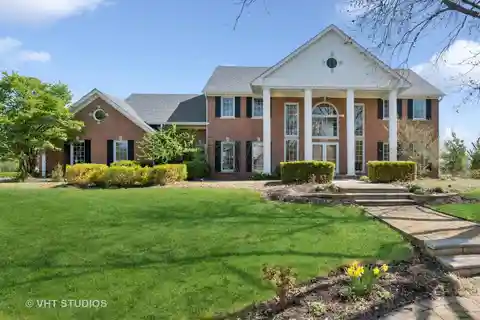 Impressive Property in Prestigious Tamarack Fairways