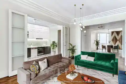 Bright and Peaceful Apartment in an Art Deco Building