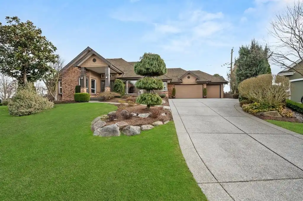 Refined Morgan Creek Rancher