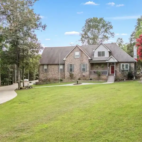 PRIVATE SANCTUARY IN CEDARS OF LEBANON STATE PARK