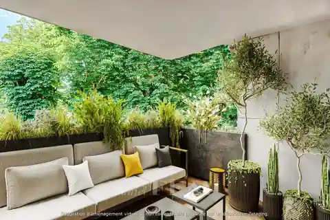 Bright Apartment with Balcony and Garden Views