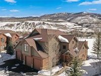 MOUNTAIN HOME ON THE RAVEN GOLF COURSE