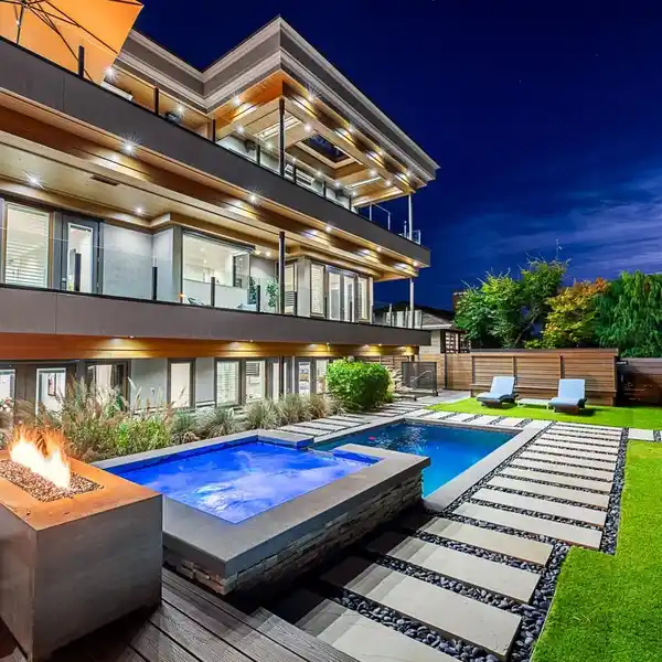 OPULENT MODERN SMART HOME