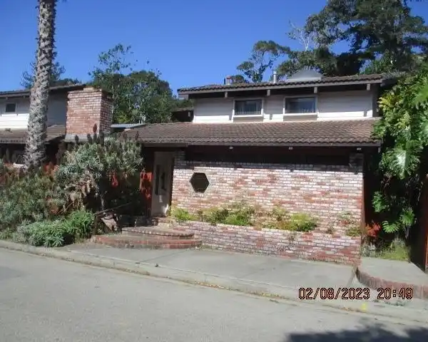 CHARMING UNIQUE PROPERTY ON APTOS CREEK
