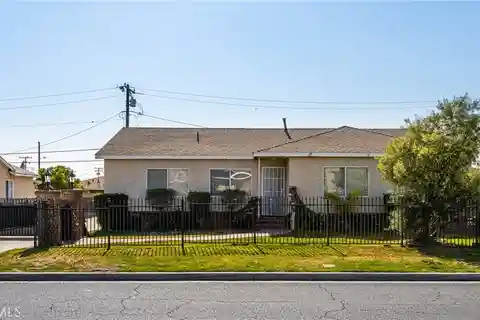 Well-maintained Single-story Home