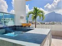 MODERN PENTHOUSE IN EXCLUSIVE IPANEMA