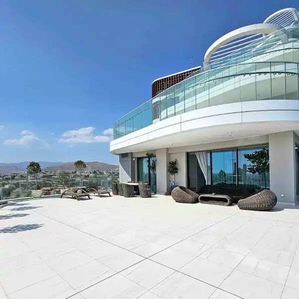 GORGEOUS APARTMENT IN LIMASSOL DEL MAR