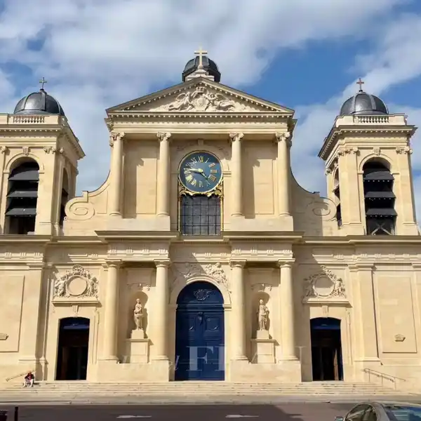 HISTORIC 18TH-CENTURY APARTMENT WITH EXPANSION OPPORTUNITY