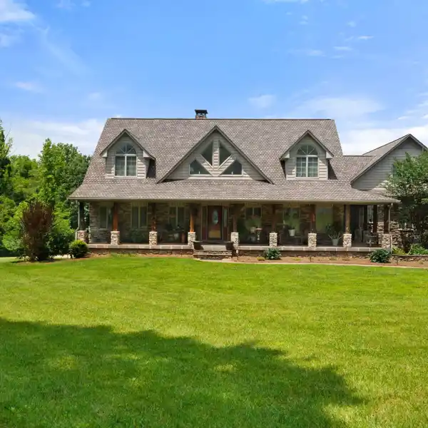 BREATHTAKING HORSE PROPERTY ON THE YADKIN RIVER