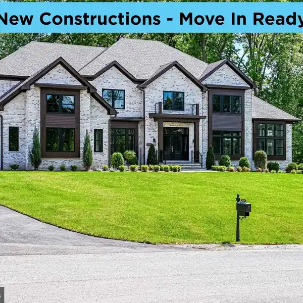 CLEAN CONTEMPORARY NEW CONSTRUCTION