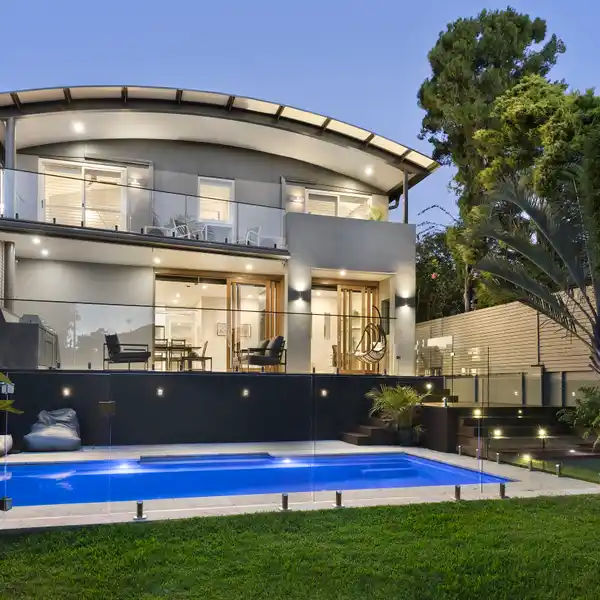 REMARKABLE RESIDENCE IN EXCLUSIVE POSITION