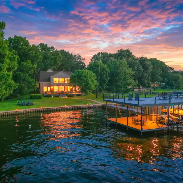 EXPANSIVE TURNKEY WATERFRONT HOME