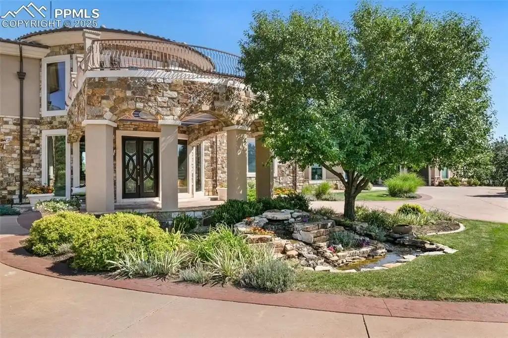 Remarkable Mountainside Estate