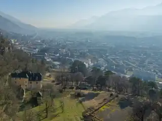 Expansive Estate in Prime Location