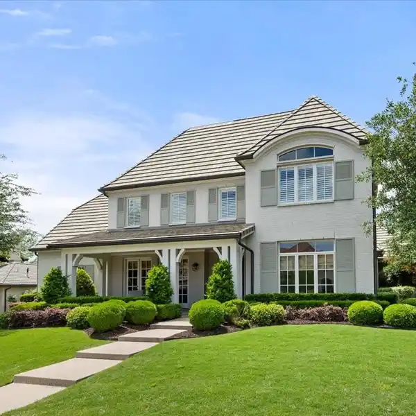 AN EXCEPTIONAL RESIDENCE IN THE PRESTIGIOUS MONTSERRAT COMMUNITY