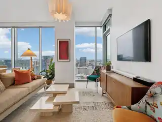 Sophisticated Living in the Residences at Broadwest