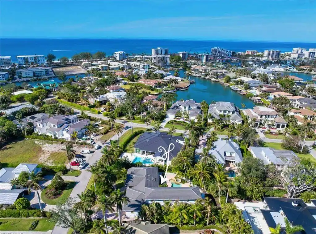 Exquisite Coastal Living
