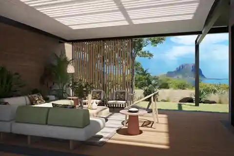 Stunning Home Blending Nature and Modern Comfort