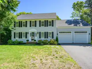 Stunning Colonial Home in Yarmouth