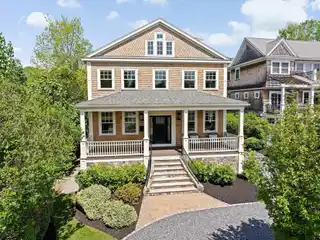 Spectacular Crow Point Home