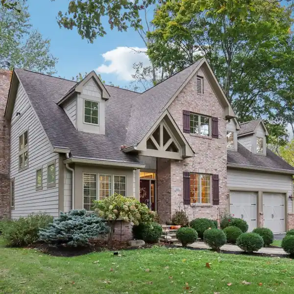LUXURY LIVING WITH MAIN-FLOOR SUITE & ENTERTAINER’S BASEMENT