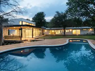 Two Residences in the Heart of Westlake