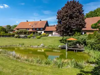 Spacious Detached House with Alpine Views