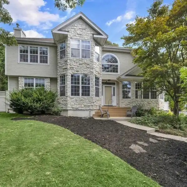 BEAUTIFUL HOME IN COVETED SMITHTOWN LOCATION
