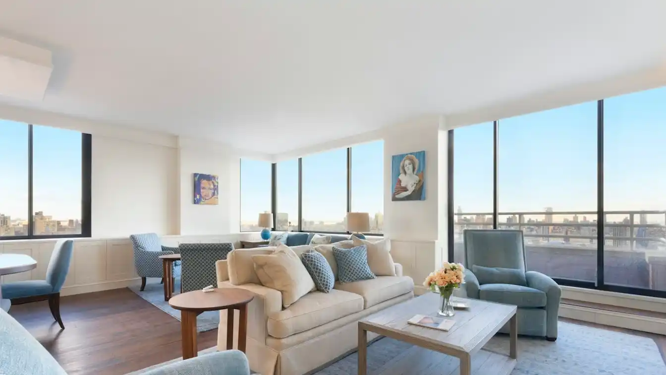 Fabulous Furnished Corner Home for Rent