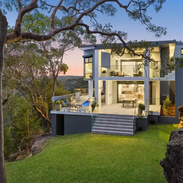 MASTER BUILT DESIGNER HOME