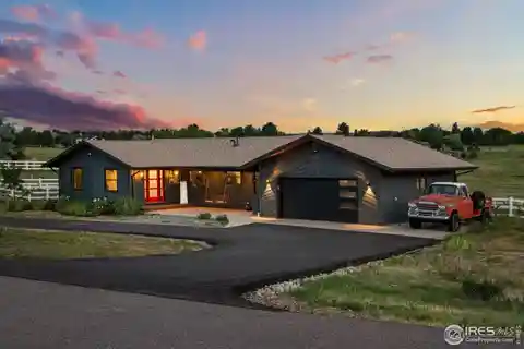 Exceptional Property on a Private Lot