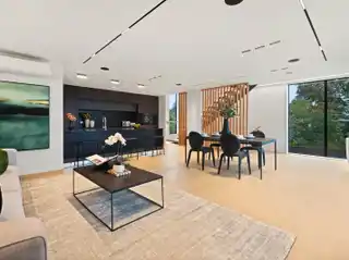 Luxury Beachside Homes with Stunning Views