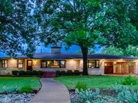 STATELY MID-CENTURY RANCH OFFERS WELCOMING RESPITE