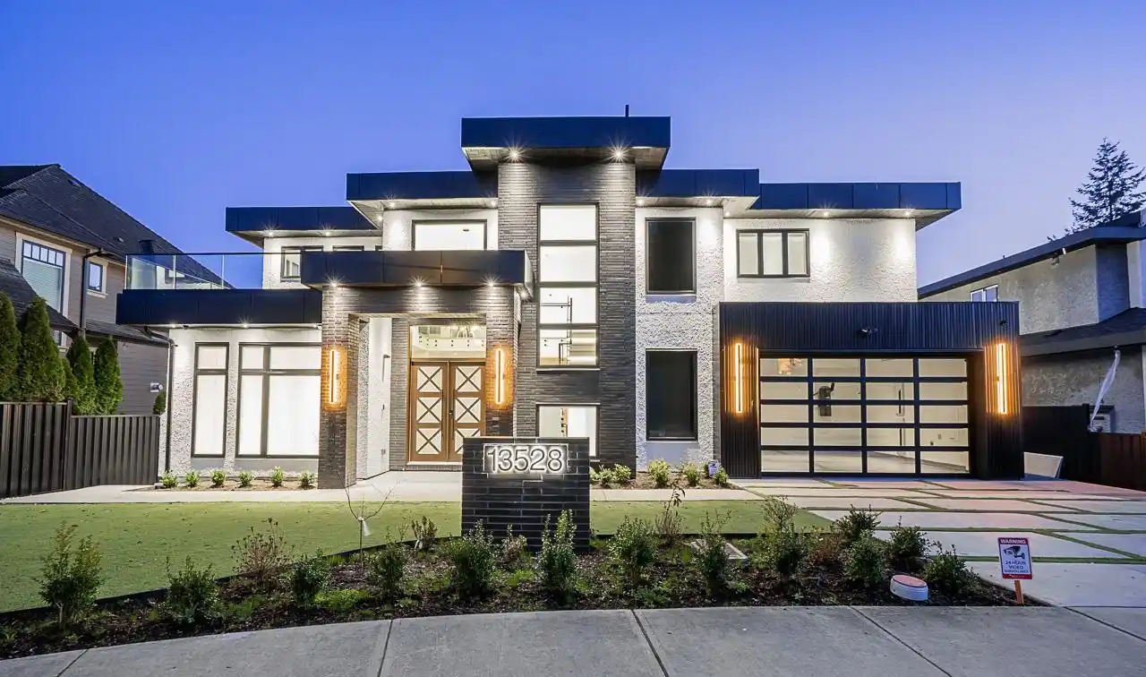 Brand New High-quality Custom Home